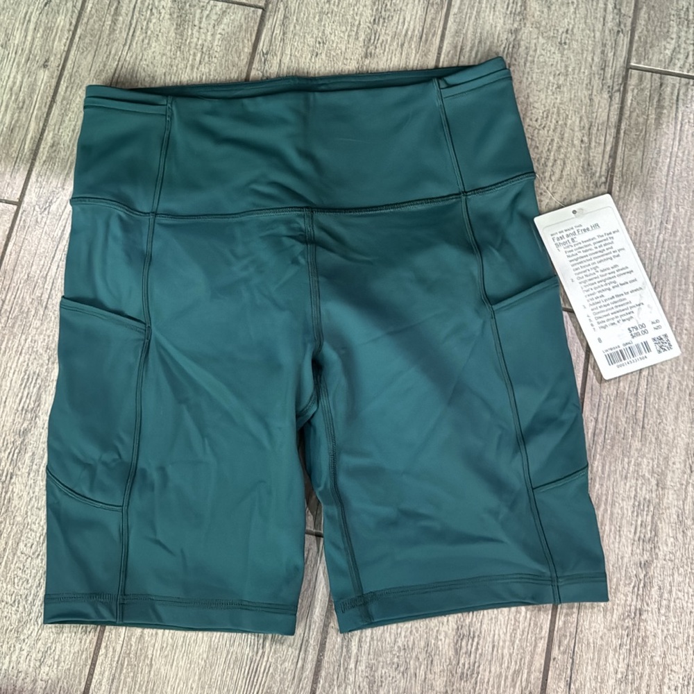 Lululemon fast and free shorts 8 inch inseam. Size 8. Green Jasper
